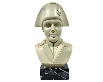 French Napoleon Bust Small Resin Figurine Display Ornament circa 1970-80's / EVE