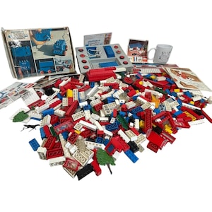 Vintage Lego Kits Motor Blocks Model Toy Build Kit circa 1970&#39;s / EVE
