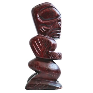 Vintage Tahiti Ozeanien Südpazifik Mann Idol Statue Primitive Kunst schnitzen Skulptur Holz Holz Ornament circa 1970-1980 / EVE Europe
