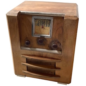 Vintage French Valve Radio Wooden Cased SPARES repairs not working c1940&#39;s / EVE