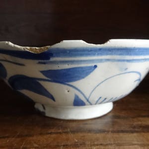 Antique Chinese White Blue Large Rice Noodle Serving Bowls Dish Damaged Chipped circa 1800's / EVE of Europe image 1