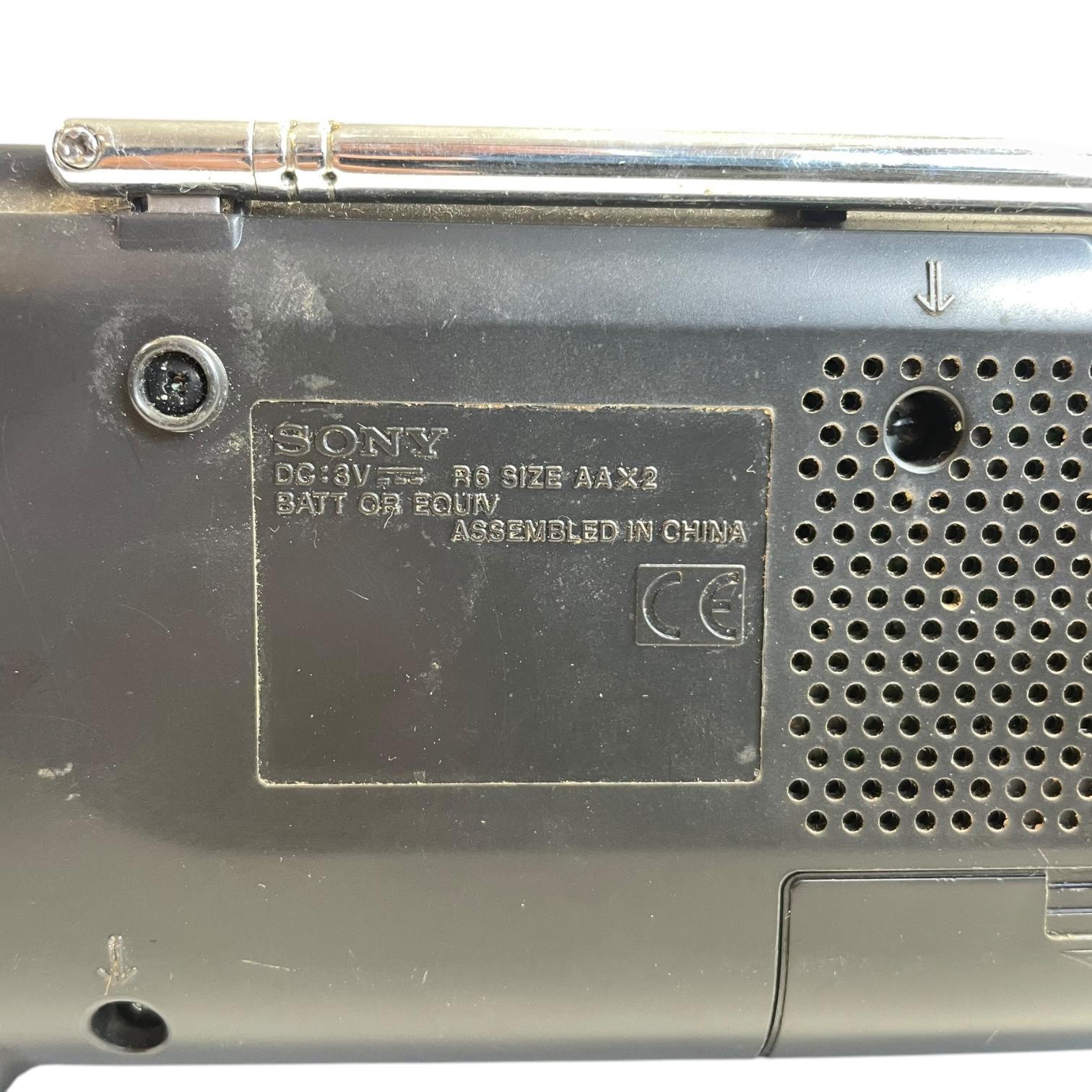 Vintage Chinese Sony Portable Small Handheld Radio ICF-390 Circa