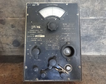 Vintage English Hunts Capacitance And Resistance Analyser Meter electrical equipment metal cased circa 1950-60's / EVE of Europe