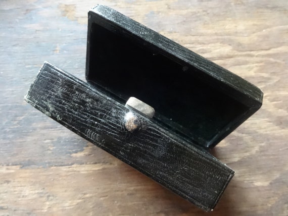 Vintage English Black Green Emerald Velvet Box Je… - image 1