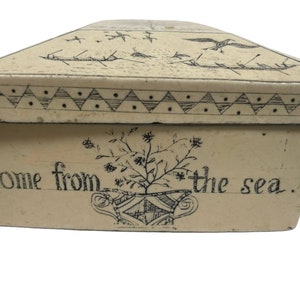 Vintage English Scrimshaw Resin Faux Fake Whale Whaleship Beatrice Home Is The Sailor Trinket Box Jewellery Storage circa 1980-90's / EVE image 5