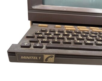 Minitel 1 Telic Alcatel Téléphone des années 1990 Objet Vint