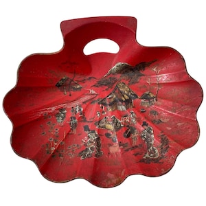 Antique Chinese shell shaped paper-mache crumb tray Chinoiserie decoration DAMAGED circa 1920's / EVE