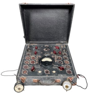 Vintage French Dynatra 204 Valve Tester Lampemetre Analyseur Machine Tool Tools Voltage Amp Electrical Testing circa 1950&#39;s / EVE