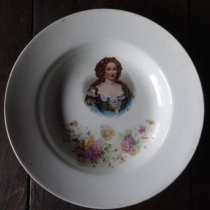 Vintage French White Ceramic French Court Persons Louis XIV Plate Dish circa 1920-30&#39;s / EVE of Europe