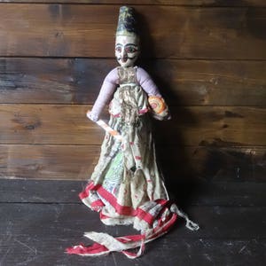 Vintage Indian Carved Wood Puppet Doll Ornament Wooden Figurine circa 1950&#39;s / EVE of Europe
