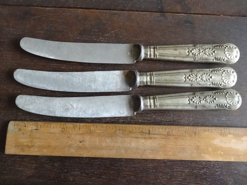 Vintage English dinner knifes collection set cutlery flatware silverware tarnish patina plate loss circa 1920-1930/'s English Shop