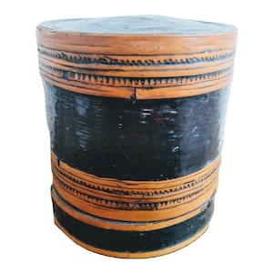 Vintage South East Asia Burmese Ratten Woven Layered Lacquer Circular Round Storage Box With Compartment circa 1950-60&#39;s / EVE of Europe