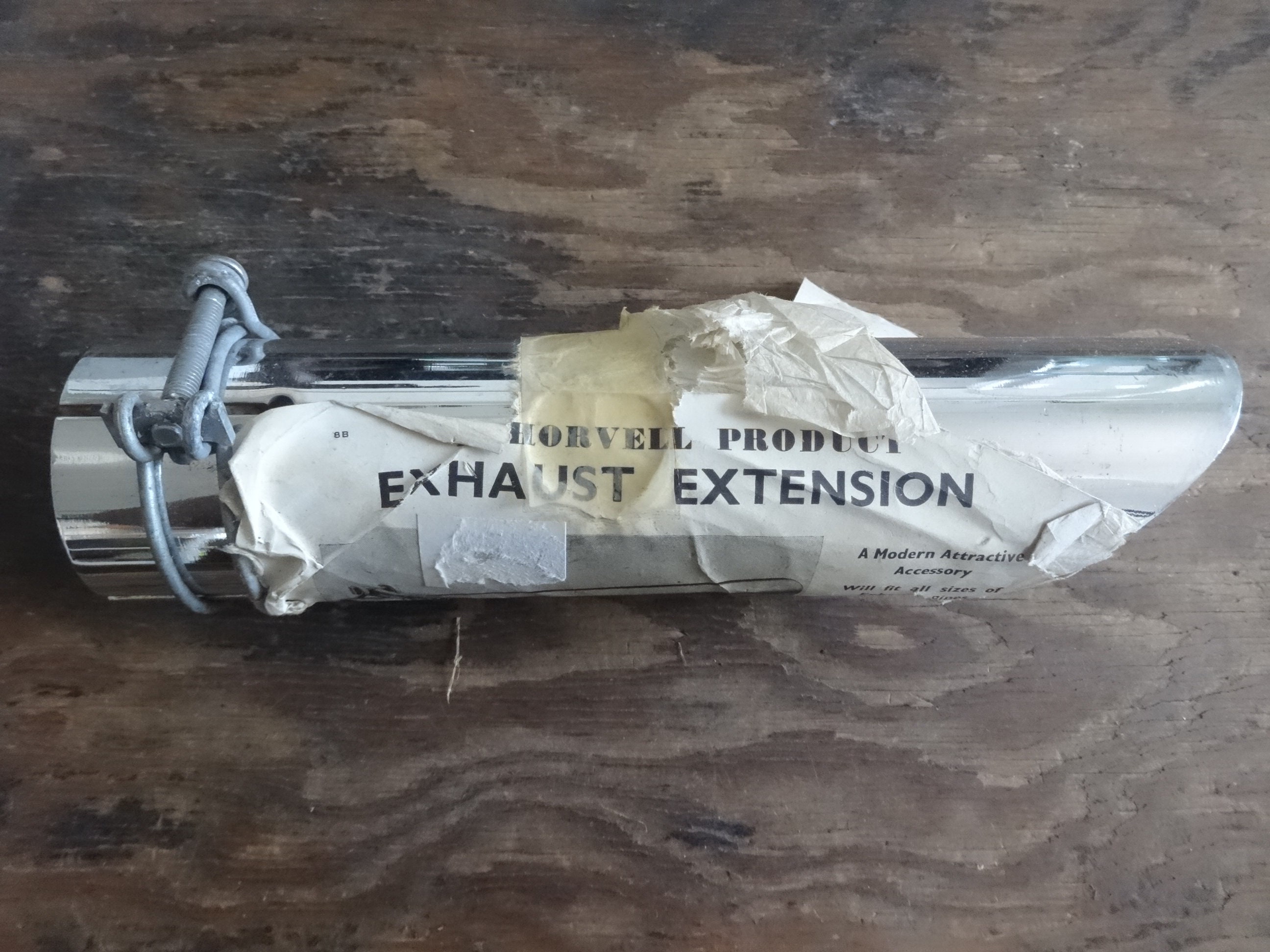 Zabytkowy angielski samochód samochodowy rura wydechowa przedłużenie chromowane Horvell Products klasyka około 1960 roku / EVE of Europe