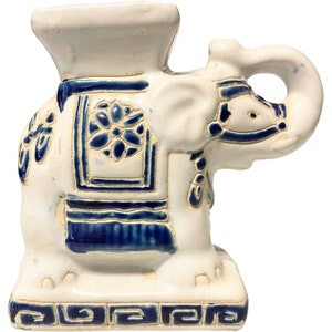 Vintage Small Chinese Elephant Ceramic Pot Stand Plinth Rest Blue Green Small Vase Pot Ashtray c1970-80&#39;s / EVE
