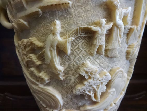 ヴィンテージ樹脂製フェイク彫刻動物 サイ 象牙 角 オーナメント 大型