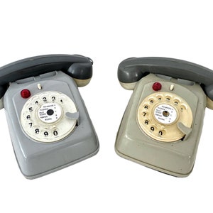 Vintage French Toy Phone Telephone Handset Battery Small Child Size c1960-70&#39;s / EVE