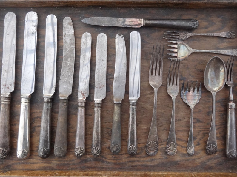 Vintage English Sheffield Made Unfinished Old English Shell Assorted Serving Cutlery Silverware Flatware MIXED SET c1960/'s English Shop