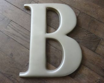 Letrero de tienda vintage francés dorado con letra B grande, diseño decorativo, Times Roman, otros y cantidades disponibles, c. 1980-1990 / EVE of Europe