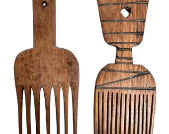 Vintage African Pair Of Hair Combs Afro Pick Woman Man Ornament Primitive Art Carving Sculpture Wooden Wood circa 1980-90's / EVE