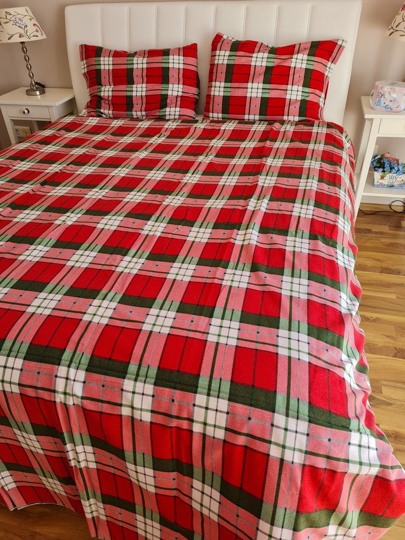 Plaid flannel bedding duvet cover set-Christmas theme decor-Xmas gifts-Red green white plaid duvet cover queen.Super King custom bedding image 3