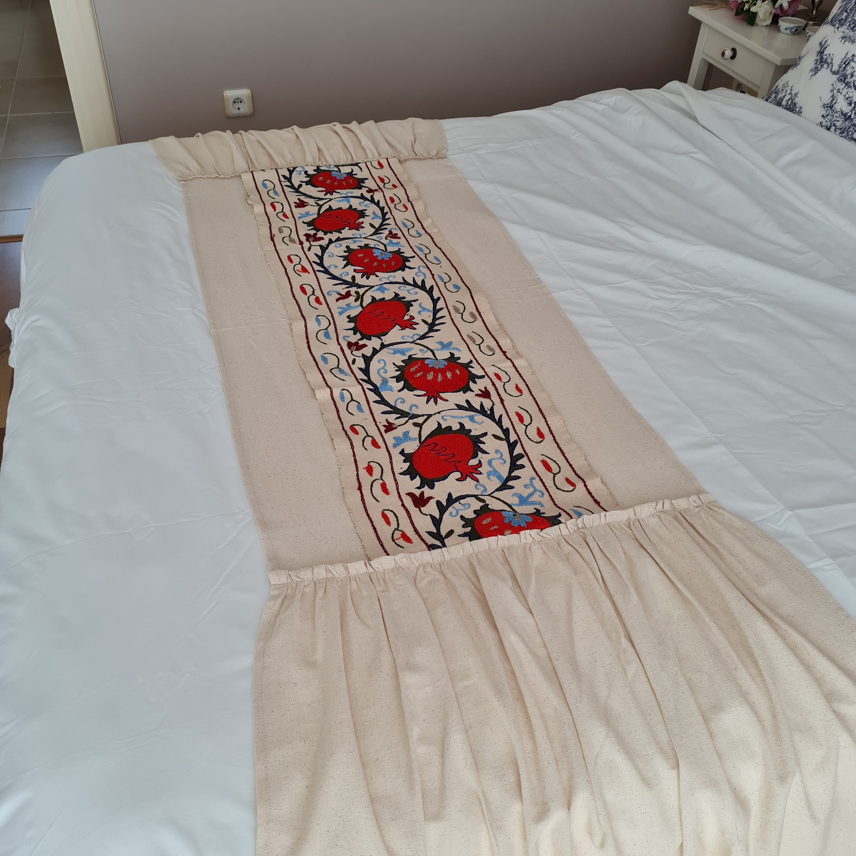 Ruffled Bed Scarf Runner embroidered suzani | Ruffled Bed Linens | Ruffled Bed Cover | Bed Runner | | Linen Bedding | Shabby Chic Bedding