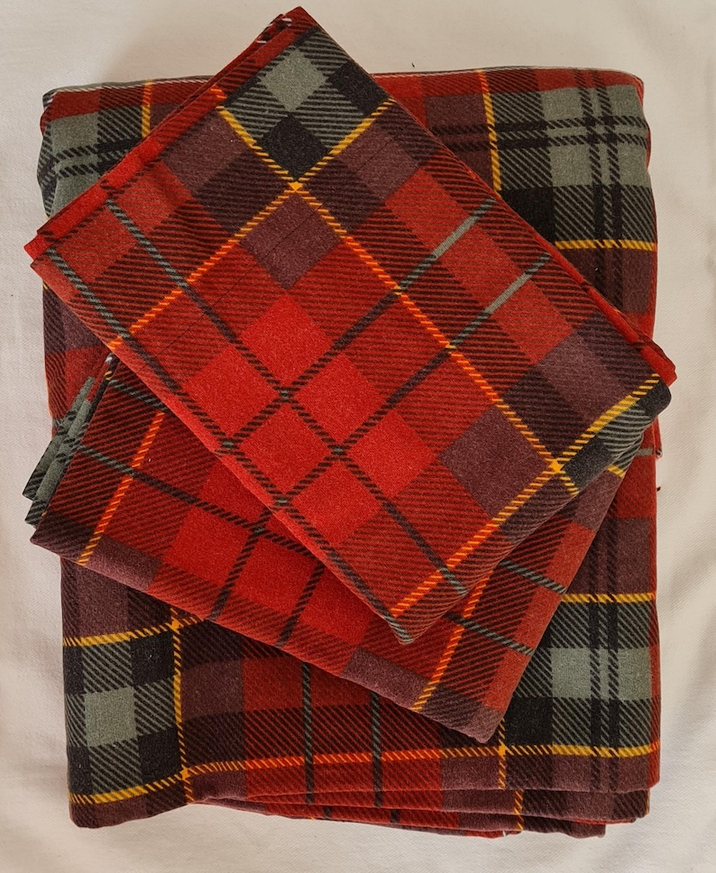 Plaid flannel bedding duvet cover set-Christmas theme decor-Xmas gifts-Red green white plaid duvet cover queen.Super King custom bedding image 2