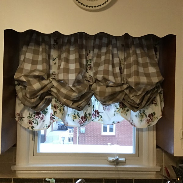 Valance Plaid floral à volants cuisine rideau ballon Valance shabby chic beach cottage Français style lin rustique Autrichien RIDEAU panneaux café