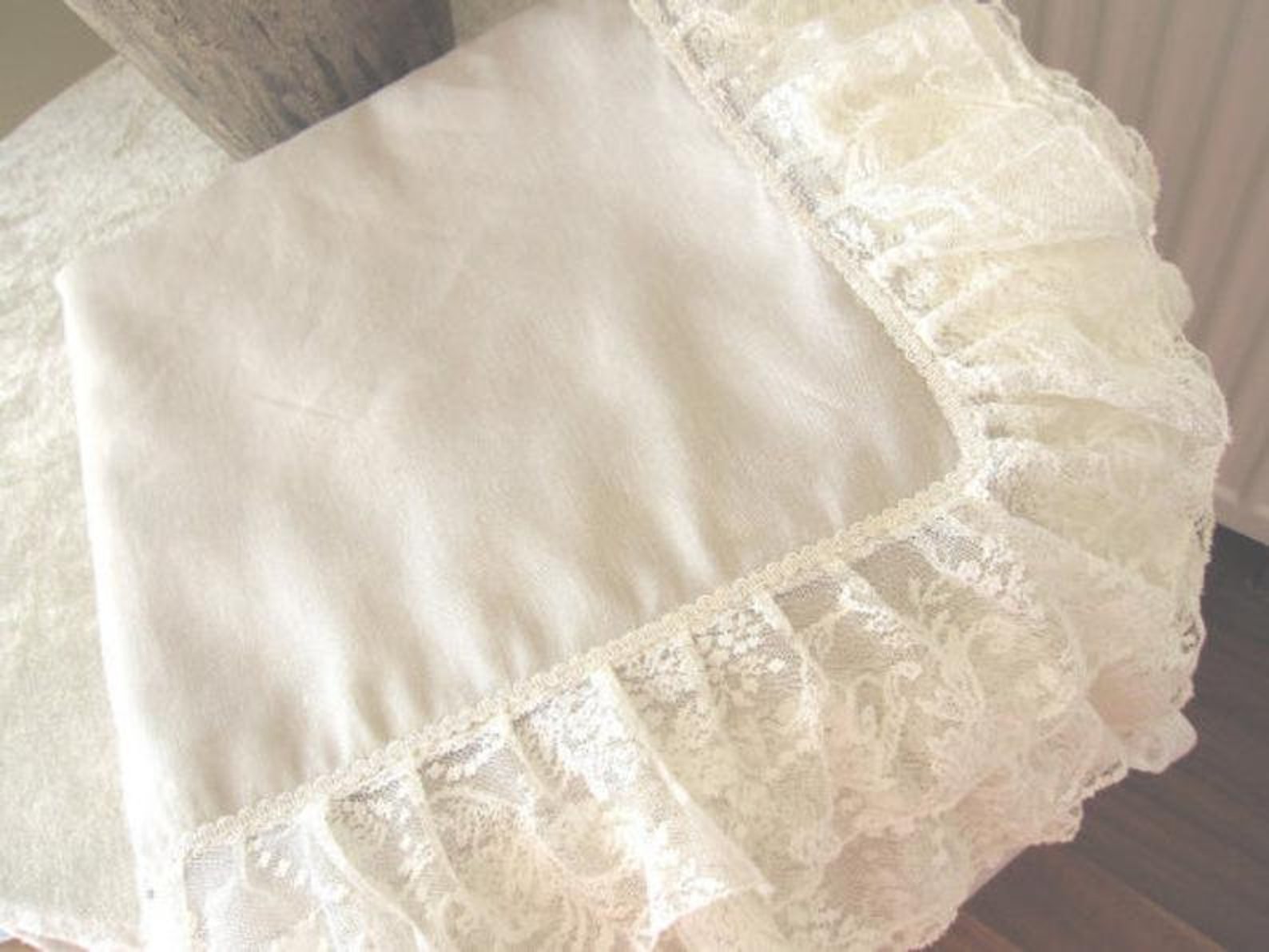 Linen Tablecloth Lace Ruffle Edge 104 120 144 Oval Rectangle Etsy