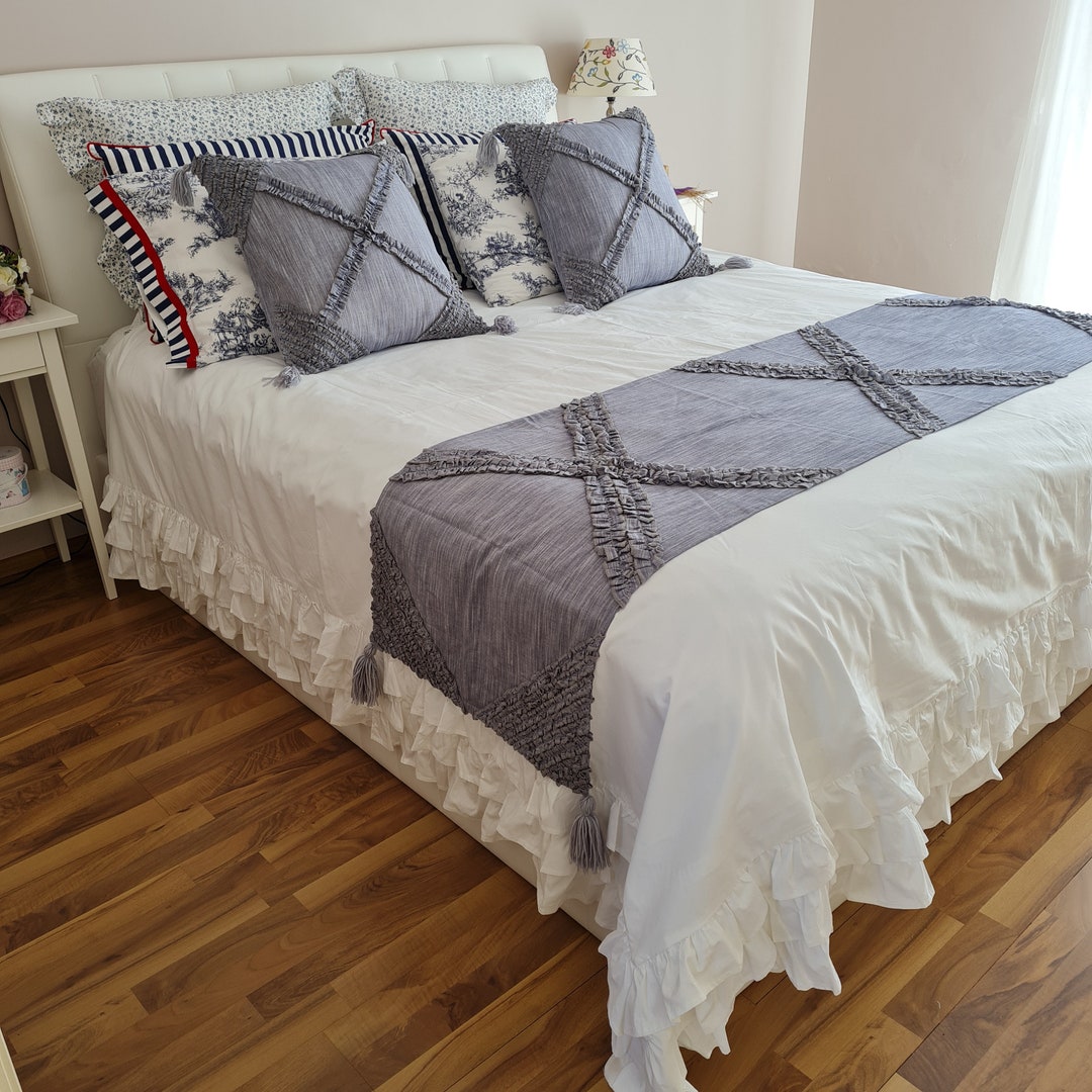 Bed Scarf Runner . Ruffled Bed Scarf . Texture Ruffle Bedding Throw