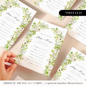 Chronologie de la cérémonie de mariage avec arche florale verte, ordre du jour imprimé arche florale, cartes d'itinéraire de feuillage botanique luxuriant