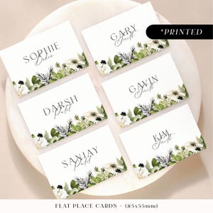 Tarjetas de lugar para bodas con motivos florales en blanco, negro y verde, tarjetas con nombres de invitados monocromáticas impresas, tarjetas de lugar planas o dobladas