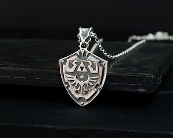 Hylian Shield Zelda necklace 925 Silver Zelda cosplay geek jewelry gift triforce pendant