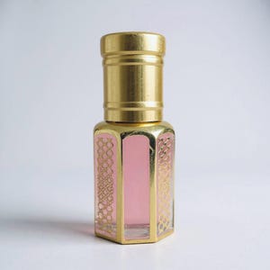 Royal Rose – Alcohol-Free Perfume Oil | 6ml / 0.2oz | Pink Musk Scent – Gold Bottle with Dipstick by Nayla oud