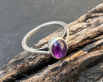 Handmade Amethyst Ring • Polished 925 Sterling Silver, US 8