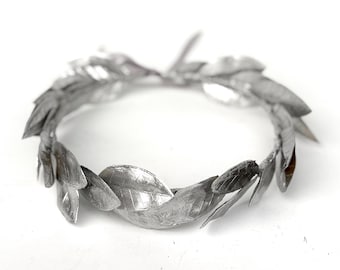 Corona de laurel plateada, laurel, corona de hojas, dios griego, diosa, toga, boda griega, tocado romano, hombre en llamas, guirnalda