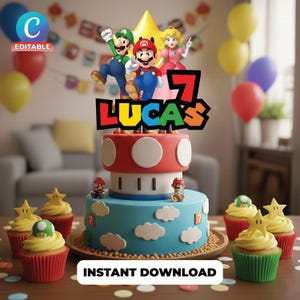 Pode incluir: Um bolo de aniversário com personagens do Mario, um topo em forma de cogumelo e uma base azul com nuvens brancas. O bolo é decorado com o nome "Lucas" e o número "7". Também estão presentes cupcakes com coberturas em forma de estrela.