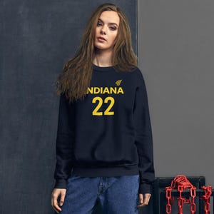 Caitlin Clark Basketball Sweatshirt: Women&#39;s Fan Hoodie