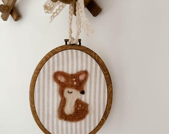 Handmade Needle Felted Deer Wall Art – Woodland Nursery Decor in Oval Hoop