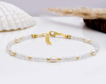 Dainty Moonstone Bracelet, Freshwater Pearls & Golden Details