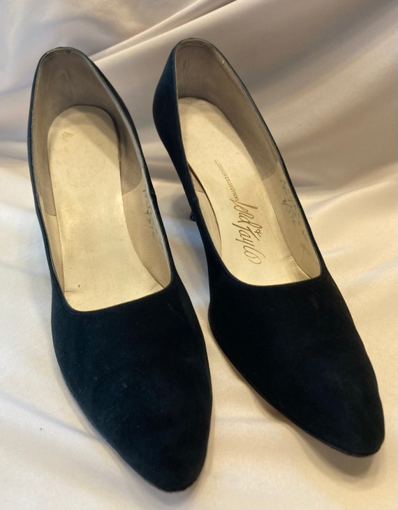 1950’s 1960’s Black Suede Lord & Taylor Pumps - image 4