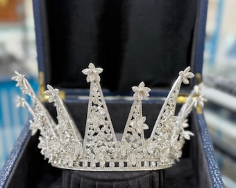 Rhinestone North Star Tiara: Silver Star Circlet Crown - Etsy display picture 3
