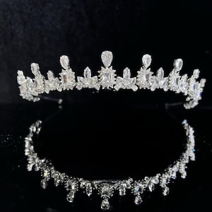 Luxury Crystal Bridal Tiara, Elegant Wedding Crown for Brides, Sparkling Zircon Headpiece, Princess Style Hair Accessory