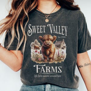 Comfort Colors Highland Cow Shirt for Summer Tee for Cow Lover T-Shirt Vintage Ad Tshirt Vintage Cow Rustic Farm Shirt Cute Cow Gift Idea