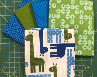 Urban Zoologie Giraffe and Other Miscellaneous Prints in a Fat Quarter Bundle of 5 by Anne Kelle for Robert Kaufman