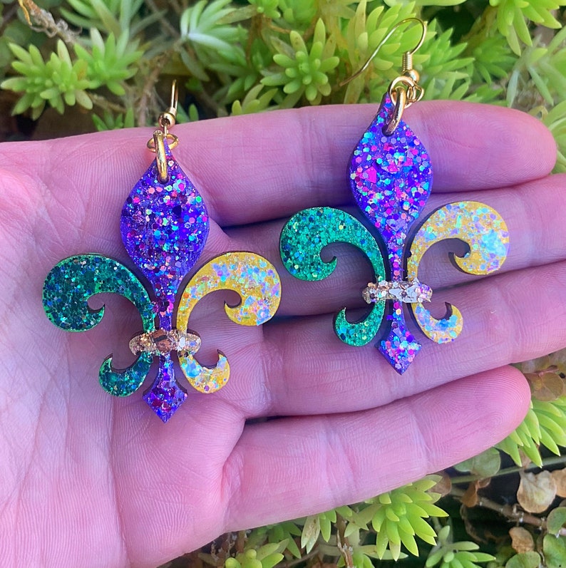 Mardi Gras Fleur de Lis Wood Glitter Earrings image 2