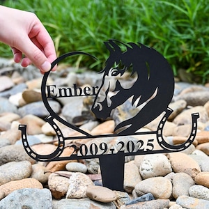 Personalized Horse Memorial Gift, Custom Horse Name Sign, Horse Grave Marker, Pet Memorial Plaque, Horse Loss Gift, Yard Sign, Farm Decor