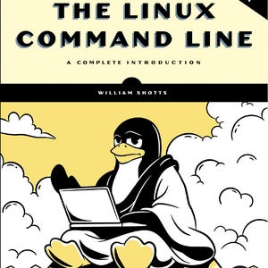Könnte beinhalten: Buchcover für "The Linux Command Line, Third Edition" von William Shotts. Es zeigt einen Cartoon-Pinguin in einem Gewand, der einen Laptop benutzt, vor einem gelben Himmel mit Wolken. Der Titel ist in fetten schwarzen Buchstaben.