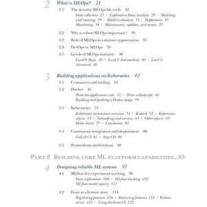 Op de afbeelding: Een pagina uit een boek met een inhoudsopgave. De titels zijn onder meer "What is MLOps?", "Building applications on Kubernetes" en "Designing reliable ML systems". De tekst is zwart op een witte achtergrond.