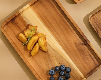 Plateau de service rectangulaire en bois : déco de table basse moderne