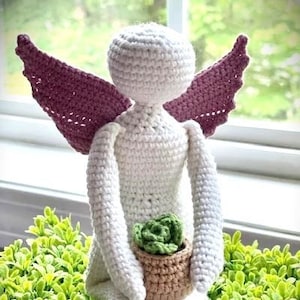 Sitting Succulent Angel Crochet Pattern, Easy/Intermediate